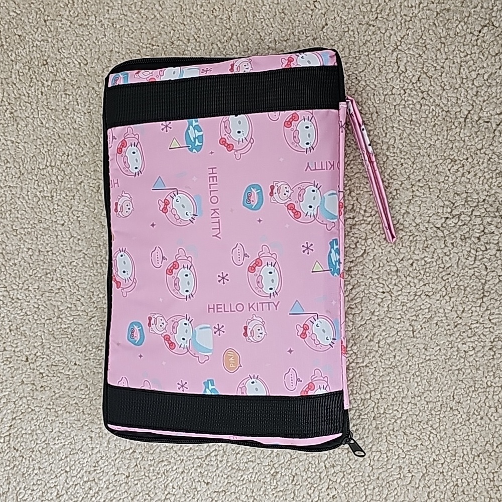 Hello Kitty Foldable Travel Bag - Picture 2 of 8